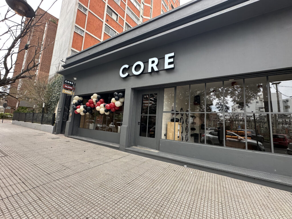 fachada del local de CORE en Martínez, Buenos Aires
